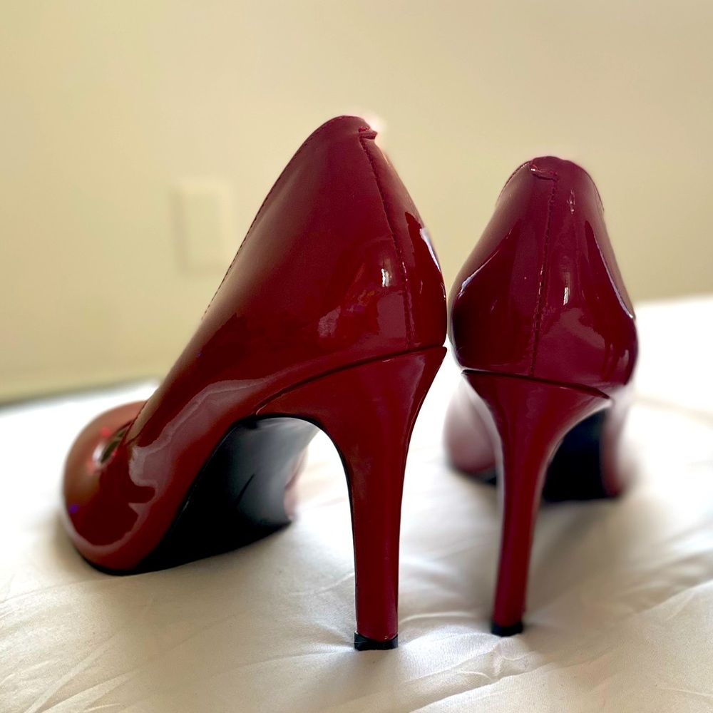 NINE WEST Patent Leather Pumps, Blue, Size 5.5, Gently Used